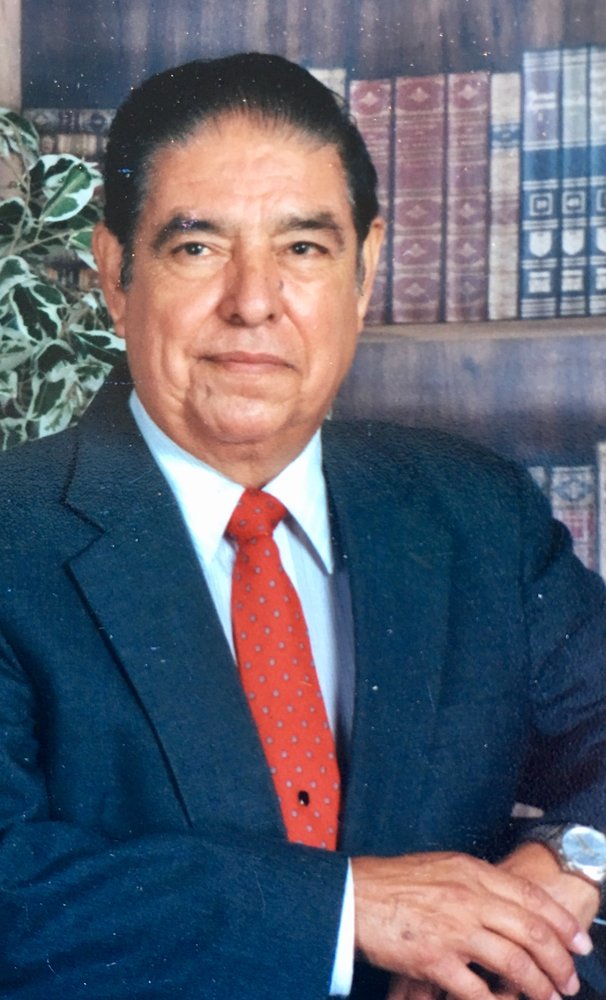 Lee Villaseñor