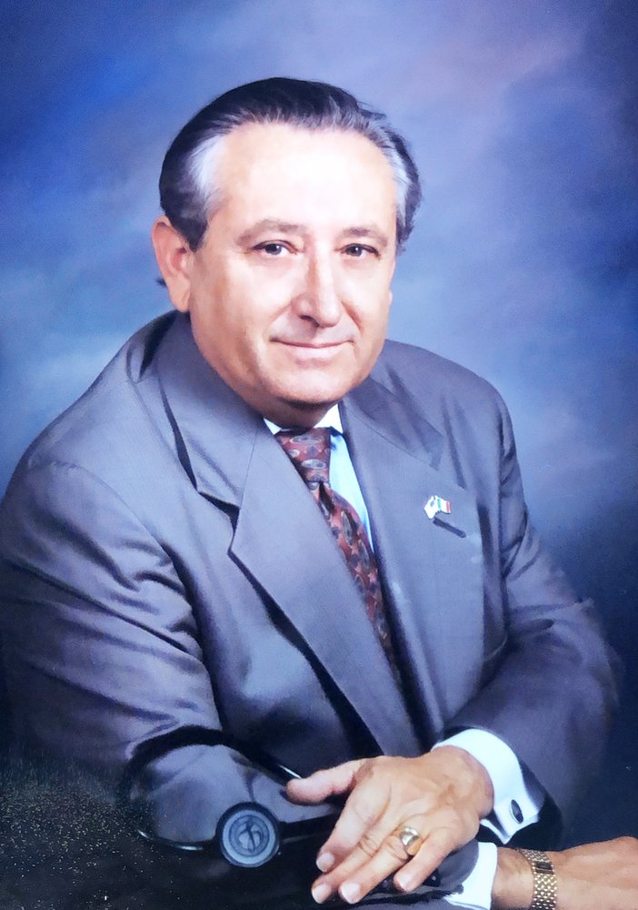 Dr. Santiago Zamora