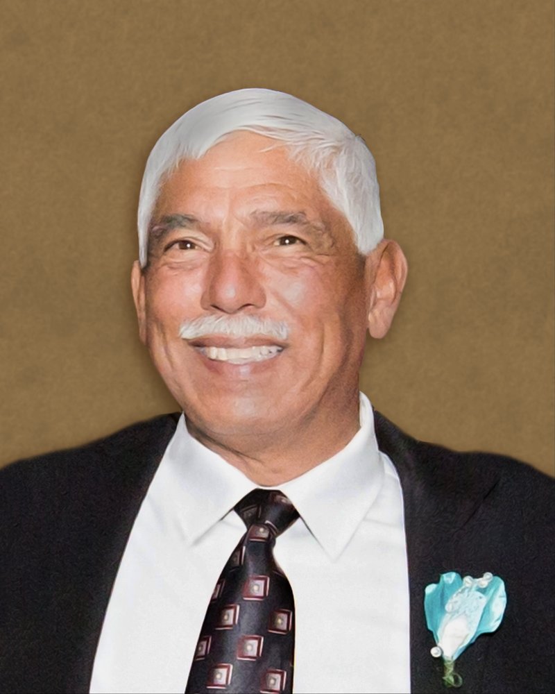 Robert Cisneros